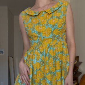 Handmade vintage floral daisy dress size small